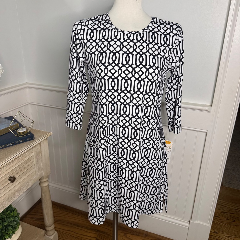 Lulu-B Black White Geometric UPF 50+ 3/4 Sleeve A-Line Dress Small NWT